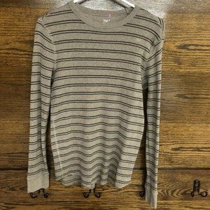 Gap Size Small Long Sleeve Pullover Sweatshirt